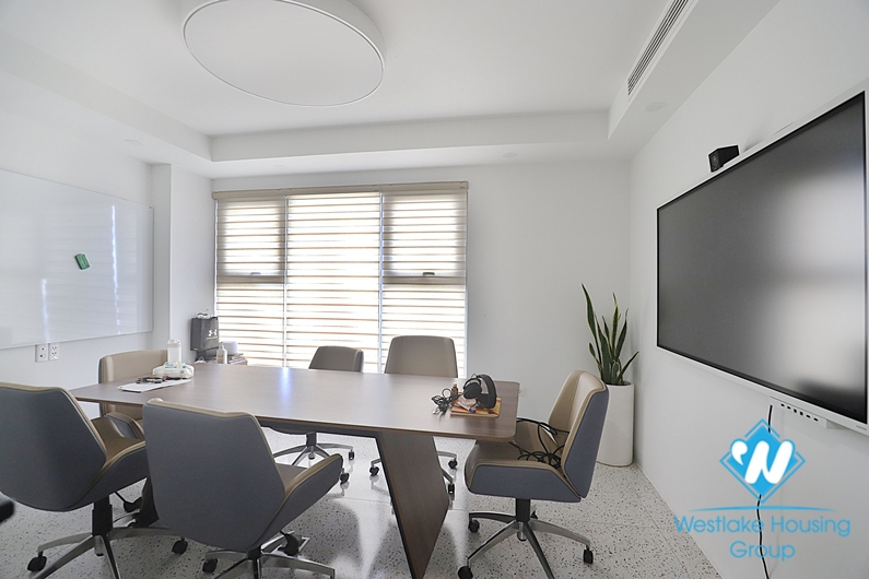 Large size apartment 4 bedrooms for rent at D' Leroi soleil Xuan Dieu.